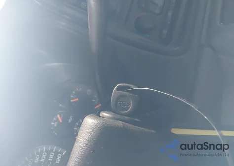 2005 Chevrolet Tahoe Z71 z USA, uszkodzony, nr VIN 1GNEK13T65R180512